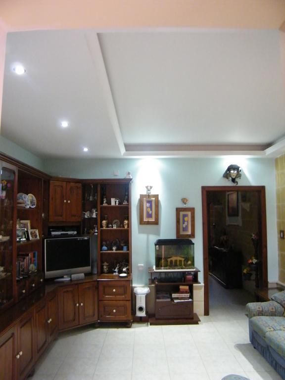 Apartmán Nocturne Family House Paola Exteriér fotografie